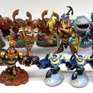Skylanders GIANTS and SWAP FORCE Figures LOT of 16 Activision